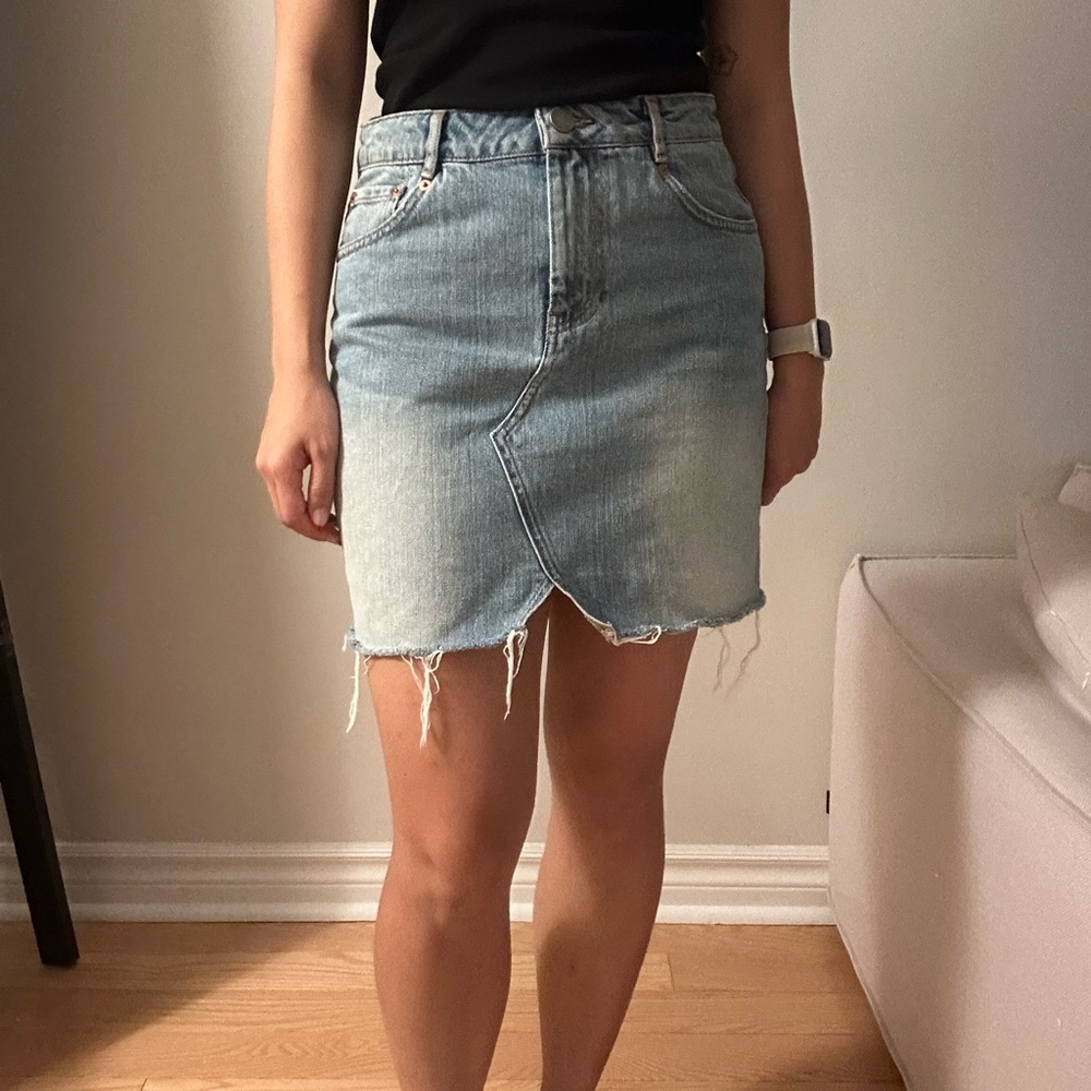 Asos mini jean skirt size 6